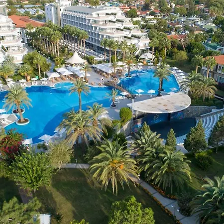 Rai Premium - Ex Queen's Park Ξενοδοχείο Τεκίροβα