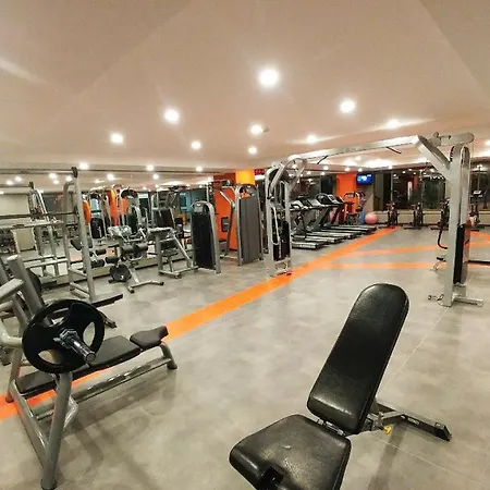 Rai Premium - Ex Queen's Park 5*
