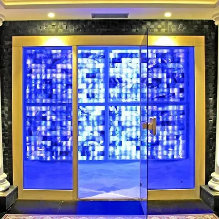 Rai Premium - Ex Queen's Park 5* Τεκίροβα